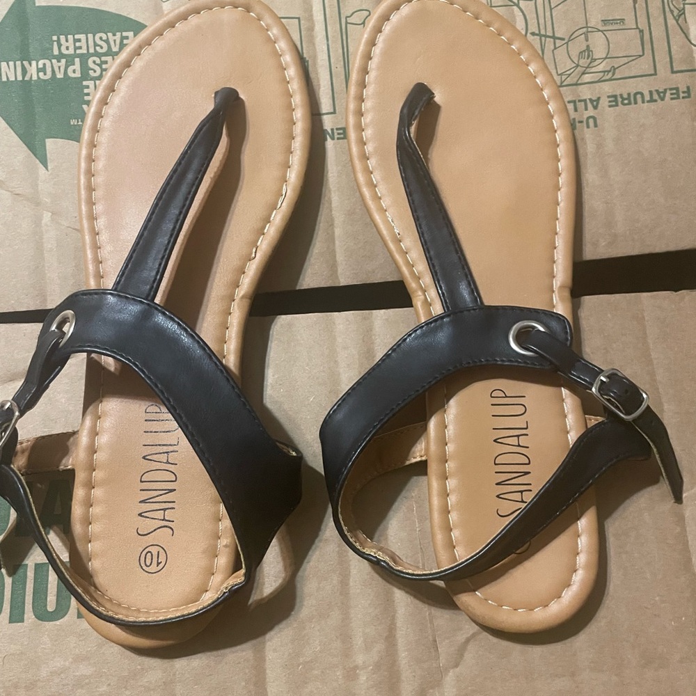 Shoes size 10